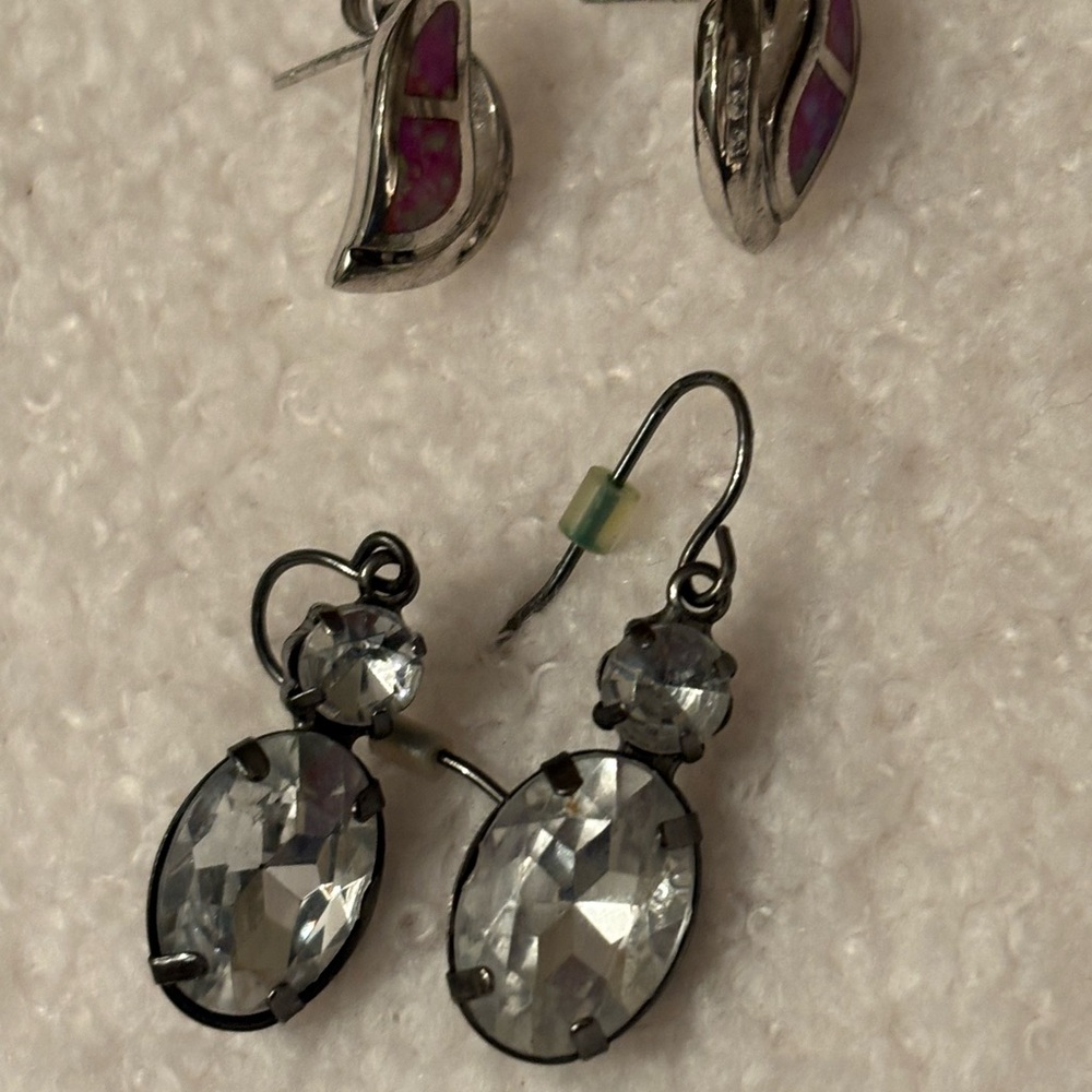 Random costume earring bundle - Picture 4 of 6